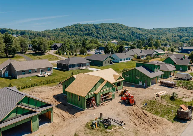 Photo 3 of Single family home for sale at 11527 S Sunset Dr, Empire Township Leelanau, MI 49630 | MLS# 78080072188 | Listing updated on 2026-09-28