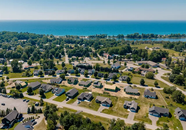 4th image of 11549 S Sunset Dr, Empire Township Leelanau, MI 49630 | MLS# 78080072190