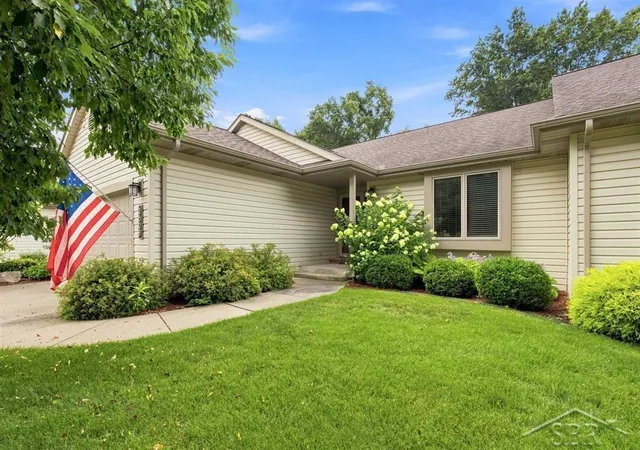 1st image of 2609 Schade West Dr, Midland, MI 48640 | MLS# 61050218067