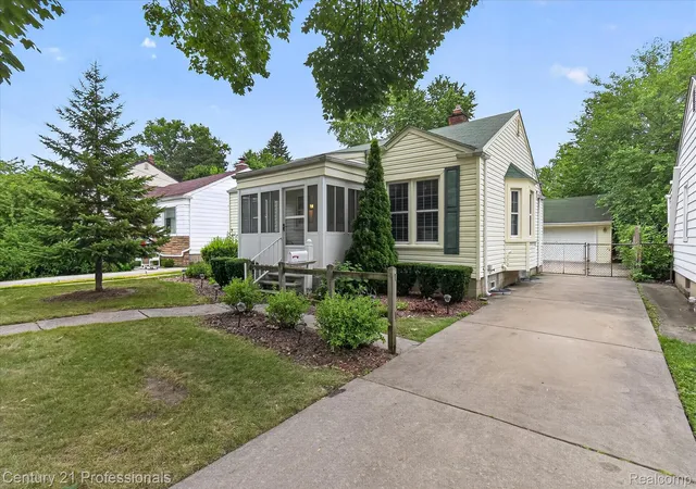 Photo 1 of Sale Pending at 9924 Nathaline, Redford, MI 48239 | MLS# 20261063361 | Listing updated on 2026-08-24
