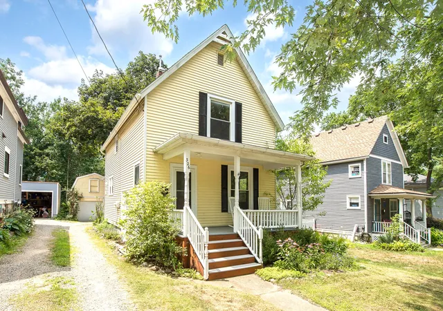 Photo 2 of Single family home for sale at 326 S 7th Street, Ann Arbor, MI 48103 | MLS# 81026041848 | Listing updated on 2026-09-09