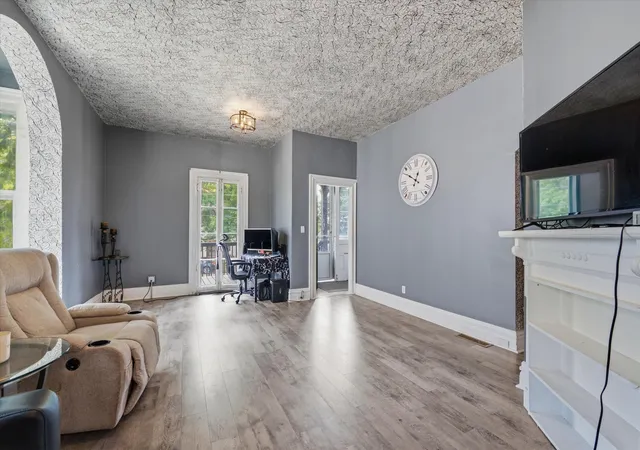Photo 4 of Single family home for sale at 202 3rd Street, Jackson, MI 49201 | MLS# 81026041842 | Listing updated on 2026-08-31
