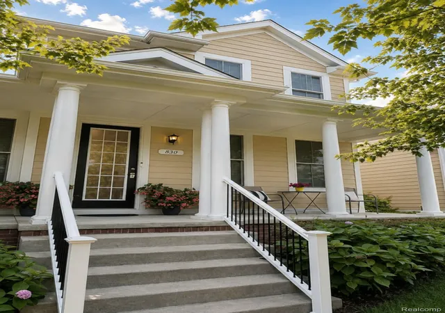 Photo 3 of Single family home for sale at 830 Constitution St, Canton Charter Township Wayne, MI 48188 | MLS# 20261063384 | Listing updated on 2026-09-13