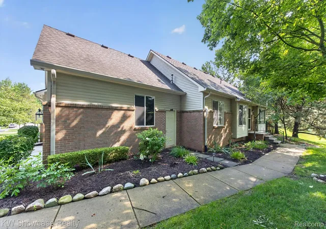 2nd image of 1046 Bird Song Ln, Milford, MI 48381 | MLS# 20261063386