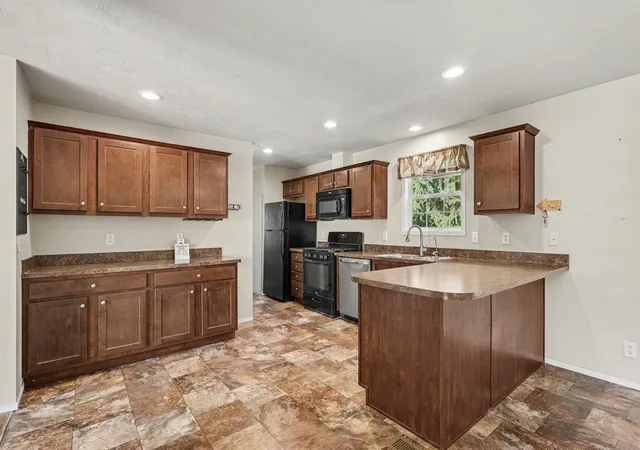 5th image of 5086 Matterhorn Ln, Allendale, MI 49401 | MLS# 71026041856