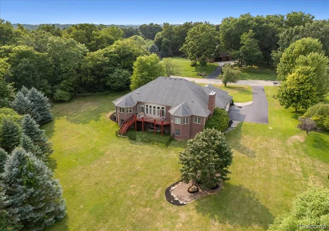 2nd image of 3279 Beach Lake Dr E, Milford, MI 48380 | MLS# 20261063442