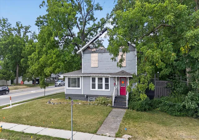 1st image of 938 W Oregon St, Lapeer, MI 48446 | MLS# 20261063472