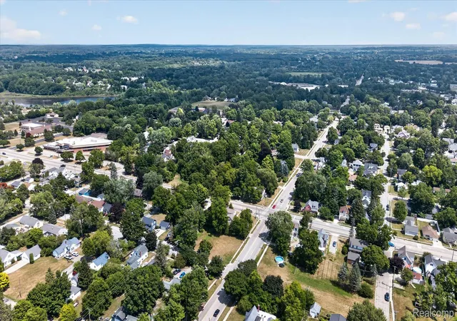 12th image of 938 W Oregon St, Lapeer, MI 48446 | MLS# 20261063472