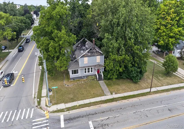 4th image of 938 W Oregon St, Lapeer, MI 48446 | MLS# 20261063472