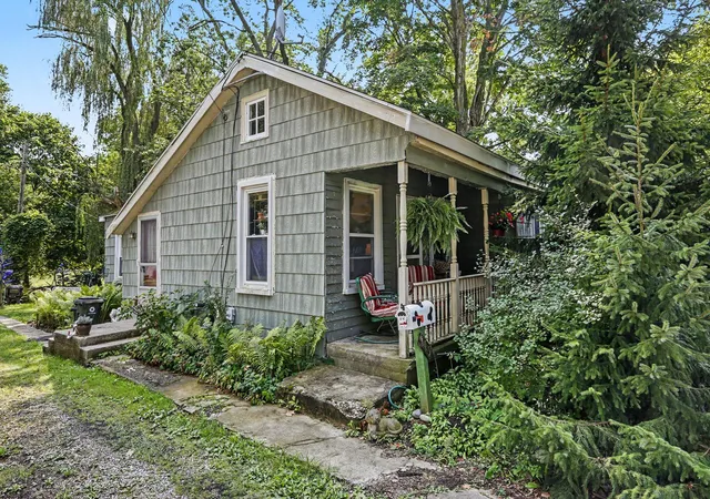1st image of 119 Madison St, Chelsea, MI 48118 | MLS# 81026041895