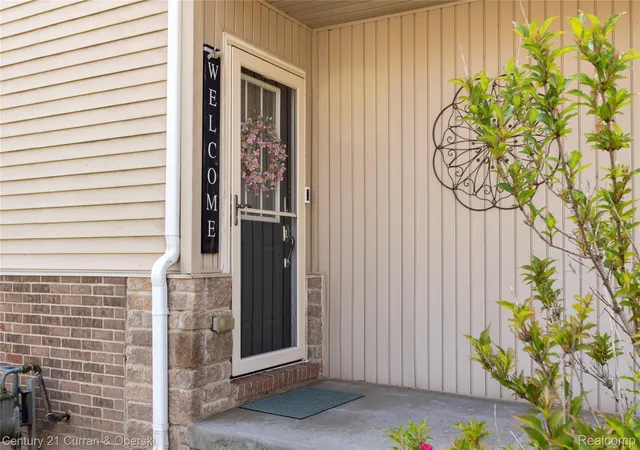 5th image of 26335 Rock Lake Ct, Flat Rock, MI 48134 | MLS# 20261063484