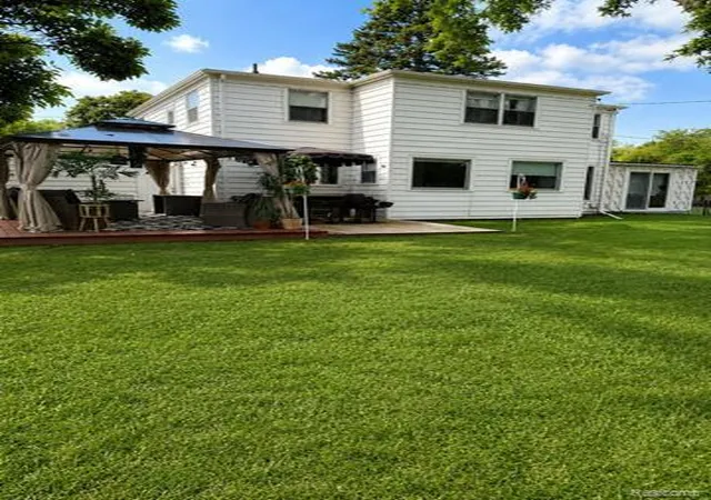 Photo 2 of Single family home for sale at 2201 Miller Rd, Flint, MI 48503 | MLS# 20261063492 | Listing updated on 2026-09-26