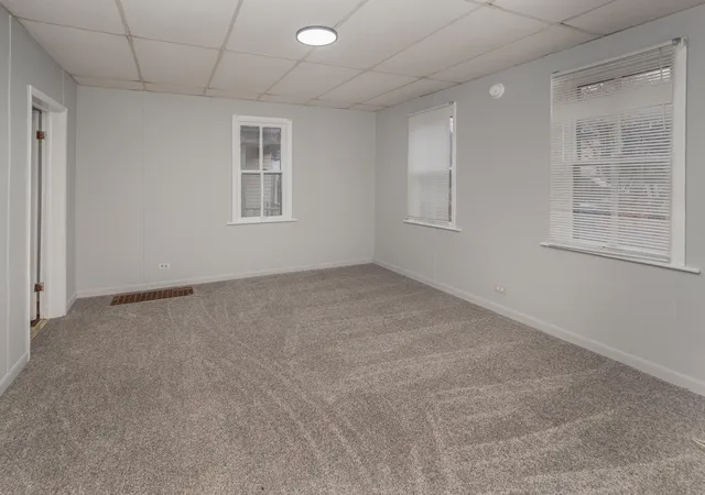 Photo 3 of Single family home for sale at 637 Davis St, Kalamazoo, MI 49007 | MLS# 66026041901 | Listing updated on 2026-09-03
