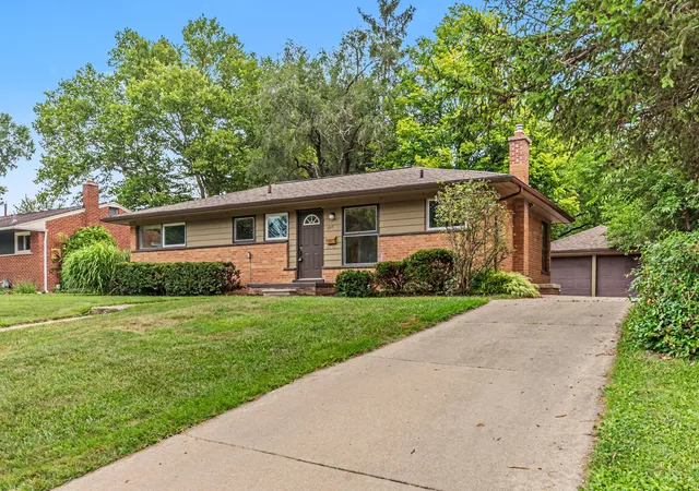 Photo 1 of Single family home for sale at 1517 Catalina Dr, Ann Arbor, MI 48103 | MLS# 81026041909 | Listing updated on 2026-09-09