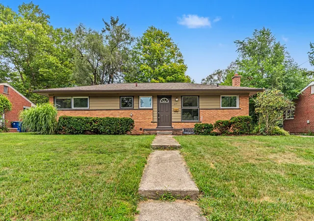 Photo 2 of Single family home for sale at 1517 Catalina Dr, Ann Arbor, MI 48103 | MLS# 81026041909 | Listing updated on 2026-09-09