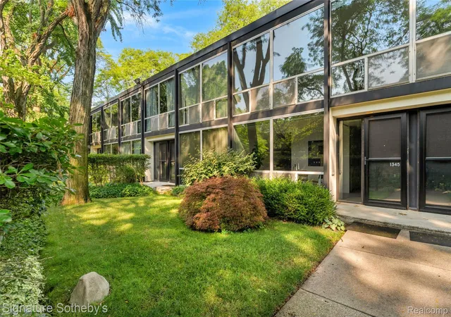 Photo 1 of Sale Pending at 1345 Joliet Pl, Detroit, MI 48207 | MLS# 20261063513 | Listing updated on 2026-09-08