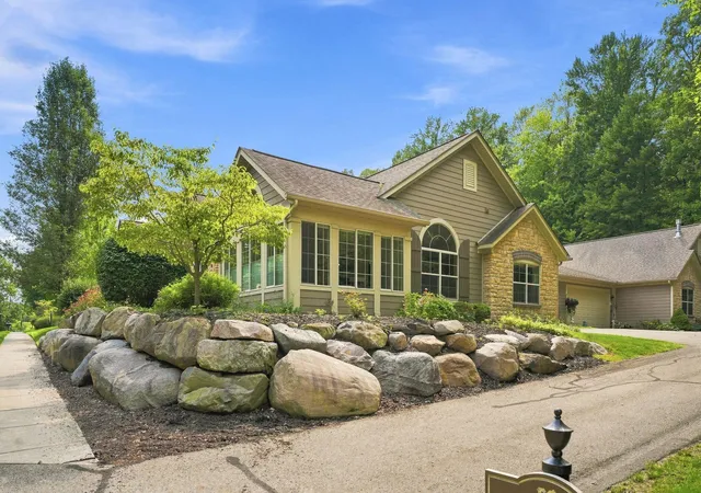 2nd image of 1073 Bridge Crest Se, Ada, MI 49301 | MLS# 72026041912