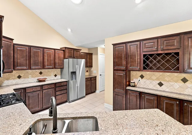 4th image of 1073 Bridge Crest Se, Ada, MI 49301 | MLS# 72026041912