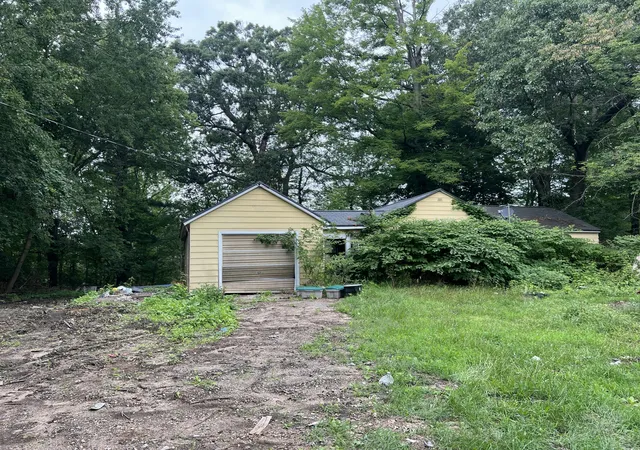 Photo 1 of Sale Pending at 415 Wilson Ave Sw, Grand Rapids, MI 49534 | MLS# 65026041914 | Listing updated on 2026-08-20