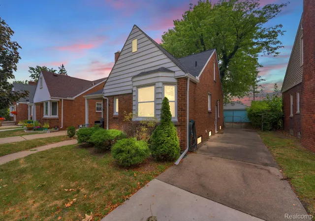 Photo 1 of Sale Pending at 1520 N Vernon St, Dearborn, MI 48128 | MLS# 20261063522 | Listing updated on 2026-08-21