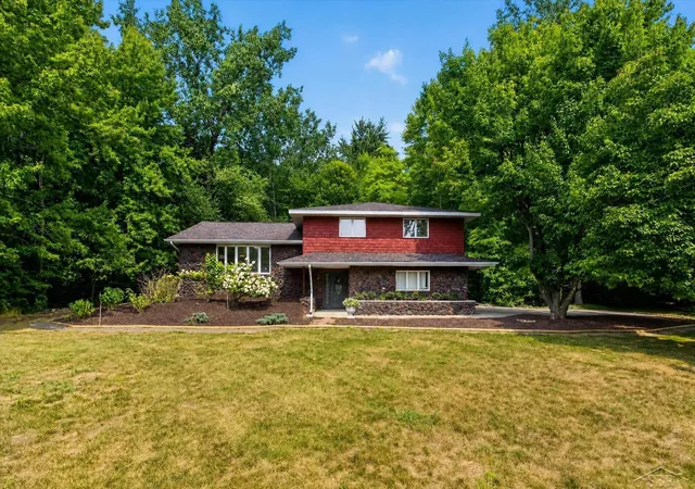 1st image of 3783 E Kens Ln, Midland, MI 48642 | MLS# 61050218113