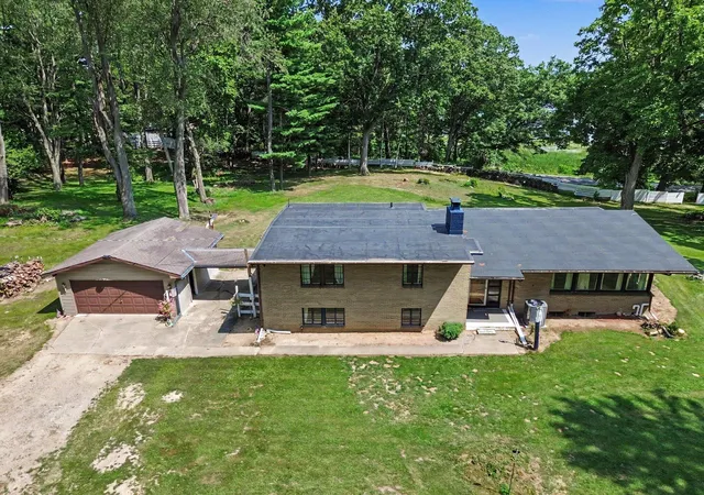 1st image of 8550 N Meridian Rd, Pleasant Lake, MI 49272 | MLS# 55026041917