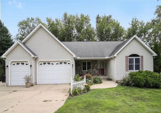 Photo 1 of Single family home for sale at 11002 Adams Dr, Clinton, MI 49236 | MLS# 20261063540 | Listing updated on 2026-08-30