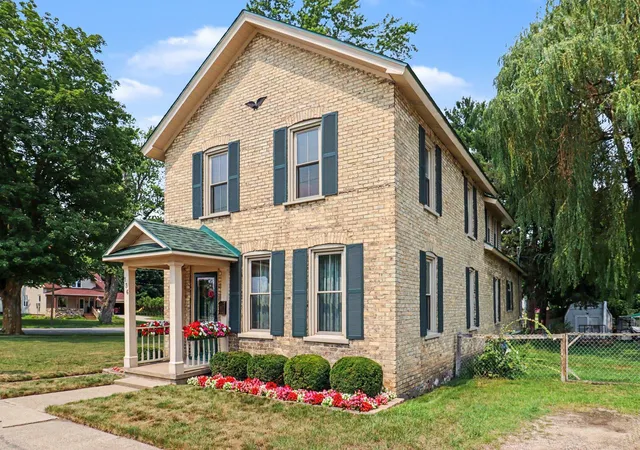 1st image of 136 W Church Ave, Reed City, MI 49677 | MLS# 72026041931