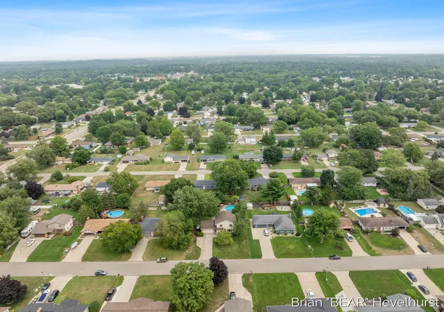 32nd image of 7520 Windgate Dr, Jenison, MI 49428 | MLS# 65026041932
