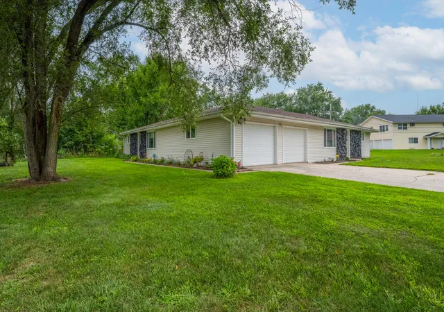 Photo 2 of Multi family home for sale at 9044 Kephart Ln, Berrien Springs, MI 49103 | MLS# 69026041927 | Listing updated on 2026-08-11