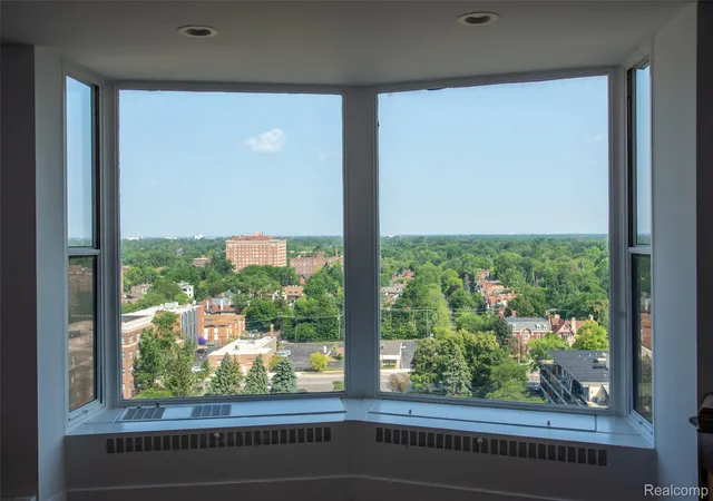 Photo 2 of Condo for sale at 8200 E Jefferson Ave #1703, Detroit, MI 48214 | MLS# 20261063550 | Listing updated on 2026-08-20