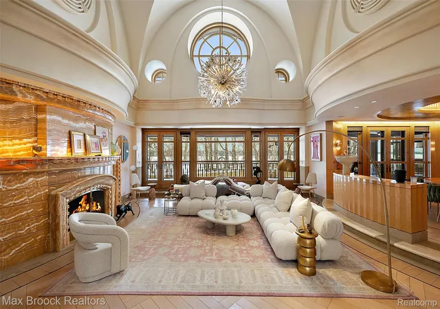 Photo 2 of Mansion for sale at 4740 Dow Ridge Rd, Orchard Lake, MI 48324 | MLS# 20261063553 | Listing updated on 2026-09-09