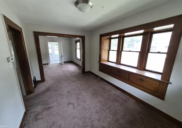 2nd image of 601 Lathrop St, Lansing, MI 48912 | MLS# 5050218125