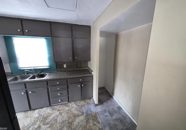5th image of 601 Lathrop St, Lansing, MI 48912 | MLS# 5050218125