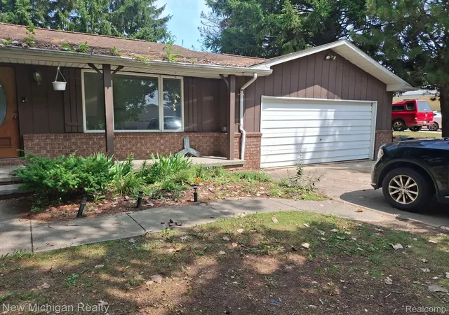 2nd image of 2433 Willow St, Deckerville, MI 48427 | MLS# 20261063560