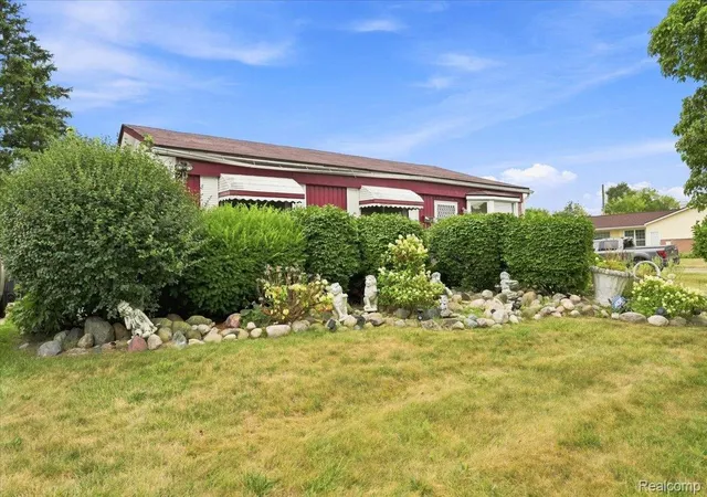 Photo 1 of Single family home for sale at 218 Gage St, Pontiac, MI 48342 | MLS# 20261063561 | Listing updated on 2026-09-05