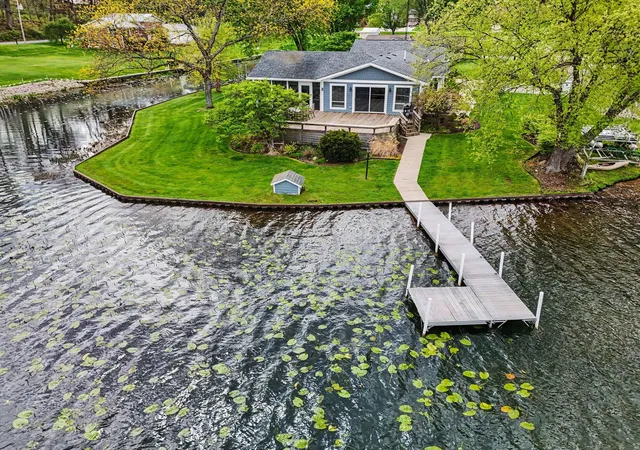 2nd image of 12417 Sunset Dr, Three Rivers, MI 49093 | MLS# 66026041952