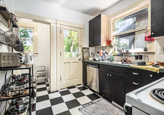 Listing Photo 4 - Condo for sale in building located at 518 N Division St, Ann Arbor, MI 48104