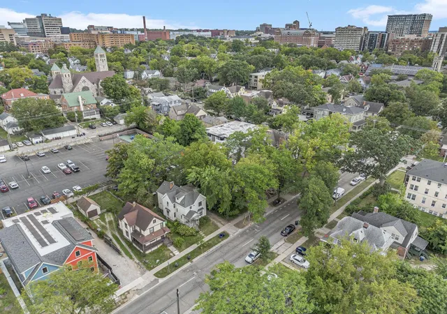 Listing Photo 5 - Condo for sale in building located at 518 N Division St, Ann Arbor, MI 48104