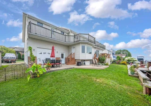 2nd image of 37633 Mast Ct, Harrison Township, MI 48045 | MLS# 58050218130
