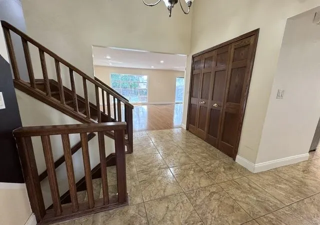 Photo 4 of Single family home for sale at 36730 Engleside Dr, Sterling Heights, MI 48310 | MLS# 58050218131 | Listing updated on 2026-08-11