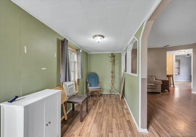 Photo 3 of Single family home for sale at 20833 Woodward Dr, Clinton Township, MI 48035 | MLS# 58050218133 | Listing updated on 2026-09-10