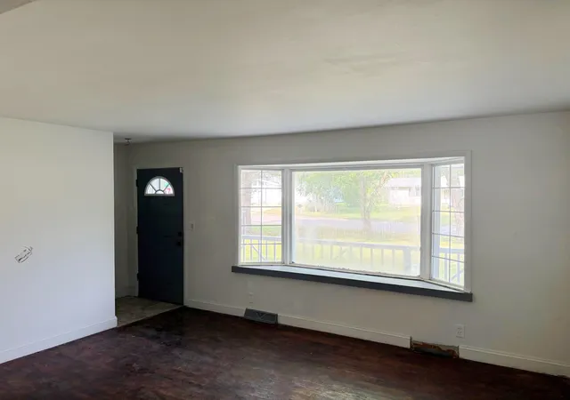Photo 2 of Single family home for sale at 1394 Hillside Dr, Flint, MI 48532 | MLS# 5050218135 | Listing updated on 2026-09-10