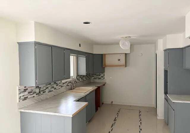 Photo 3 of Single family home for sale at 1394 Hillside Dr, Flint, MI 48532 | MLS# 5050218135 | Listing updated on 2026-09-10