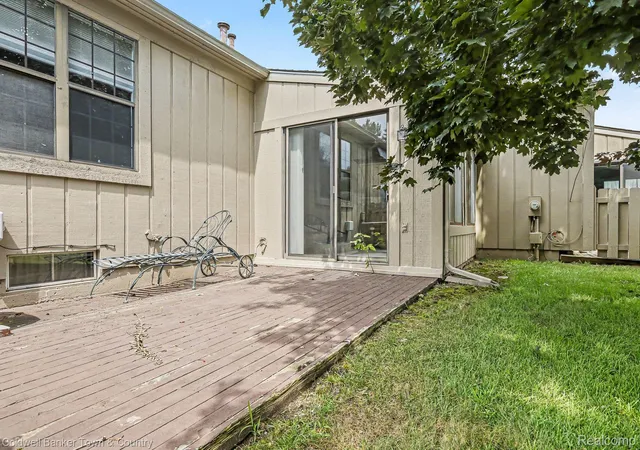 2nd image of 12460 Cambridge Blvd, South Lyon, MI 48178 | MLS# 20261063577