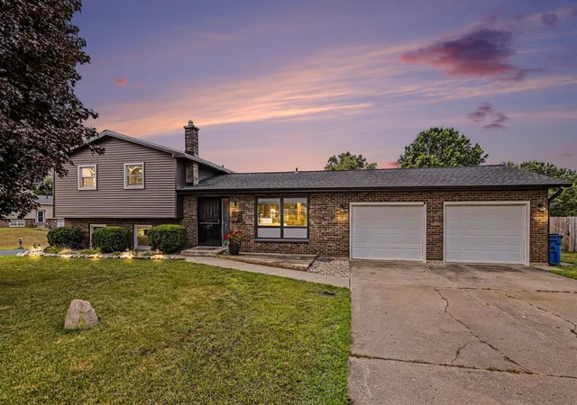 1st image of 164 Humphrey Dr, Battle Creek, MI 49014 | MLS# 64026041954