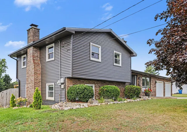 2nd image of 164 Humphrey Dr, Battle Creek, MI 49014 | MLS# 64026041954