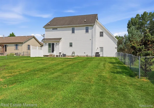 Photo 4 of Single family home for sale at 4741 Ridgewood Dr, Kimball, MI 48074 | MLS# 20261063580 | Listing updated on 2026-09-14
