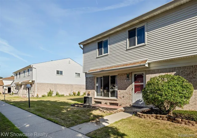 Photo 3 of Condo for sale at 37531 N Colonial Dr, Westland City Wayne, MI 48185 | MLS# 20261063592 | Listing updated on 2026-09-03