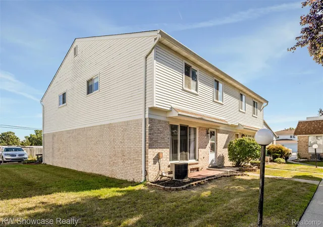 Photo 4 of Condo for sale at 37531 N Colonial Dr, Westland City Wayne, MI 48185 | MLS# 20261063592 | Listing updated on 2026-09-03